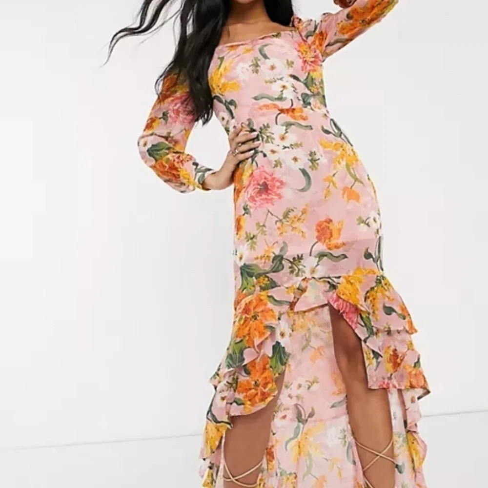 Pretty Darling NWOT Floral Square Neck Midi Dress Size 16